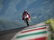 熊猫直播官网-生死战中的孤勇者，2026世界杯，莱万与摩洛哥的宿命交响曲