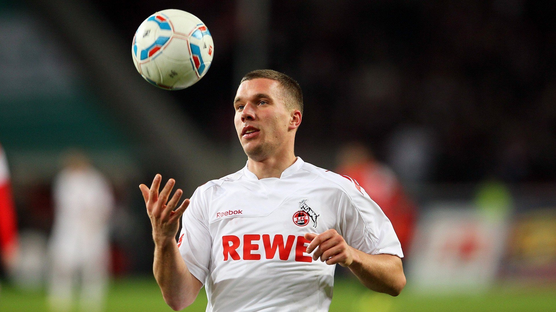 伦纳德展现巨星价值，骑士强势拿下勇士，联盟格局再起波澜